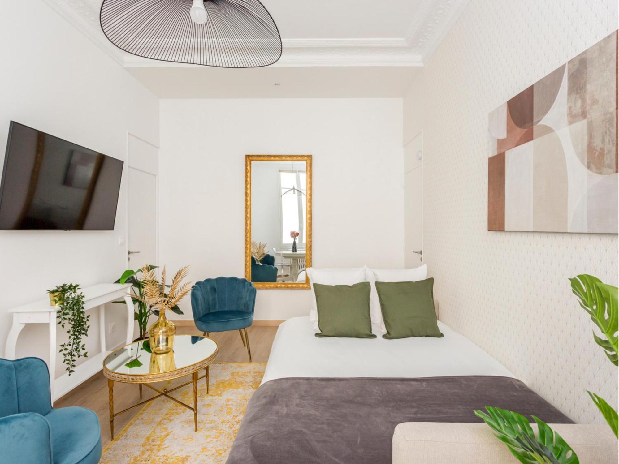Cozy Apartment - Champs Elysees - Wagram Париж Екстериор снимка