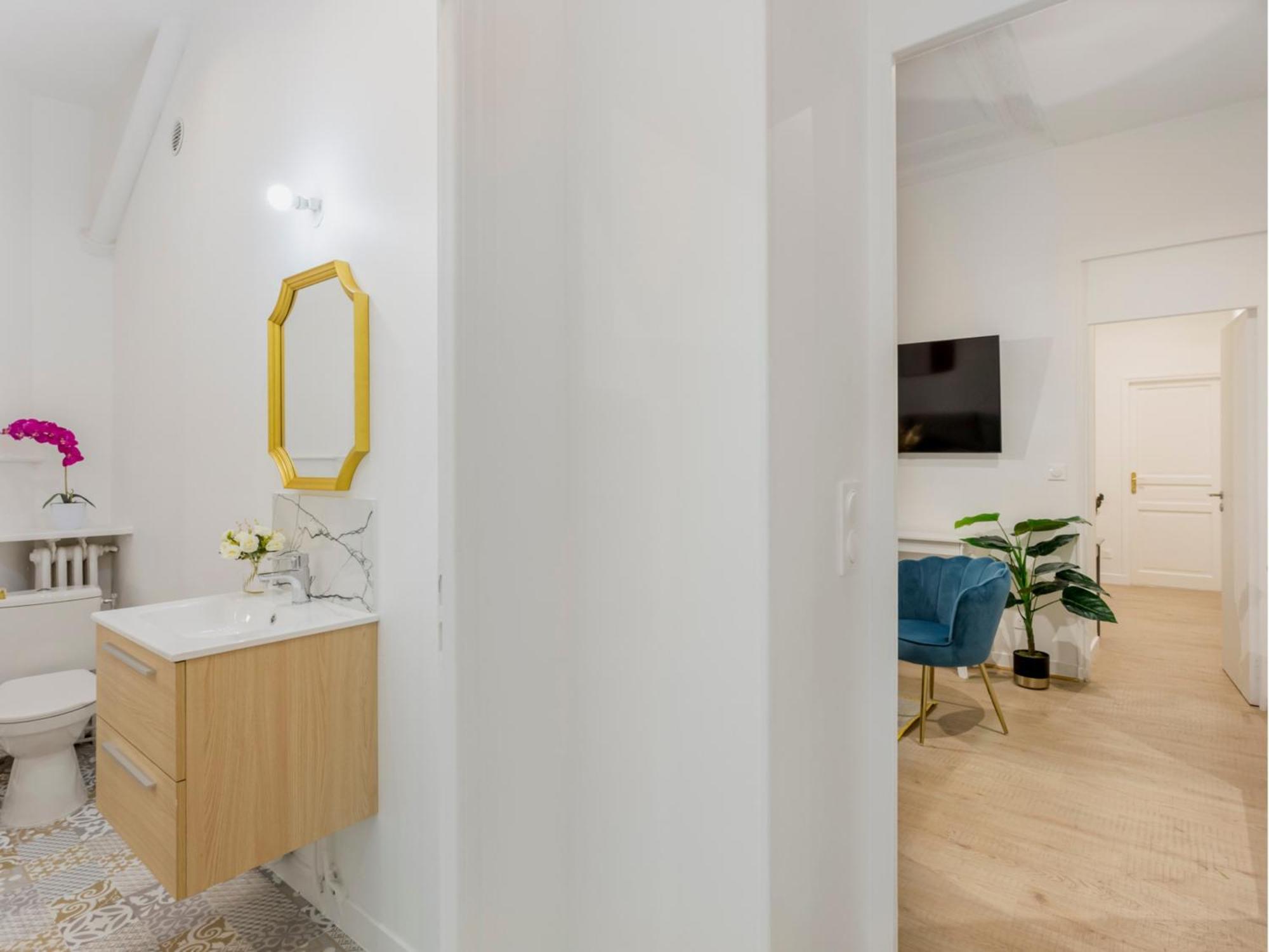 Cozy Apartment - Champs Elysees - Wagram Париж Екстериор снимка